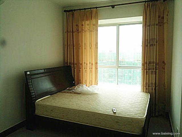 一室两厅中装家具家电